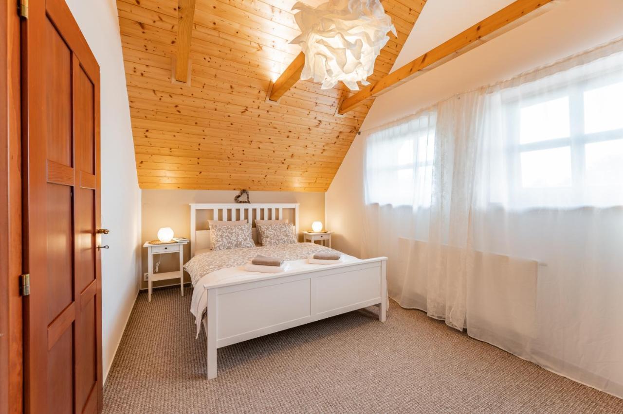 Chata Nad Lazenskym Udolim Luhačovice Exterior foto